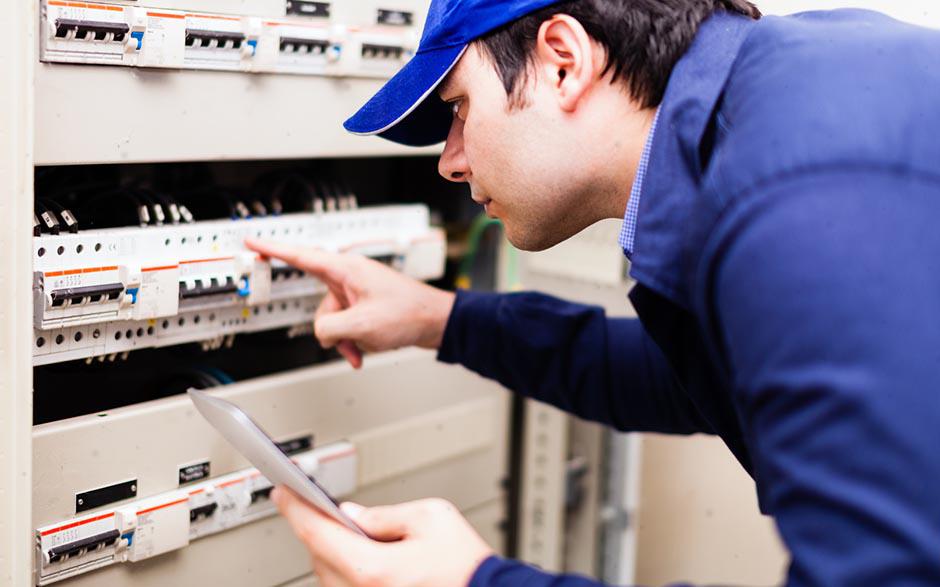 travail électricien Étampes